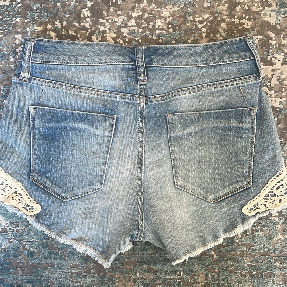 Mossimo Denim High Rise Lace Trim Cutoff Shorts Size 8/29 - Picture 9 of 11